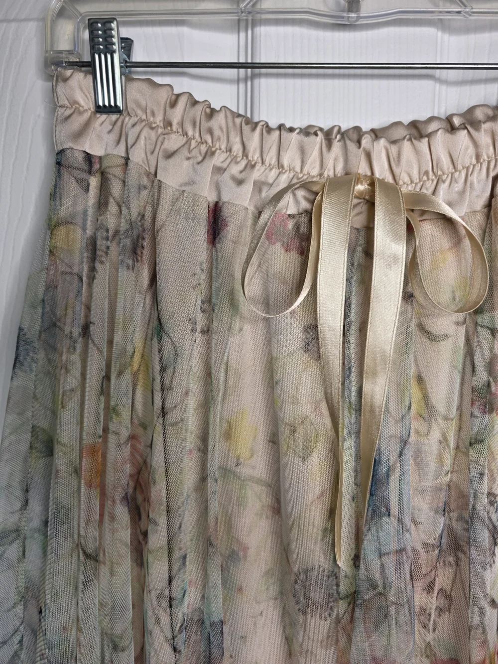 Floral Tulle Midi Skirt in Soft Beige - Picture 7 of 14